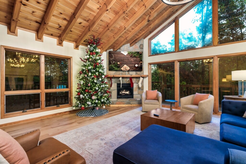 We'd love to share our place with your extended family during the holiday season.