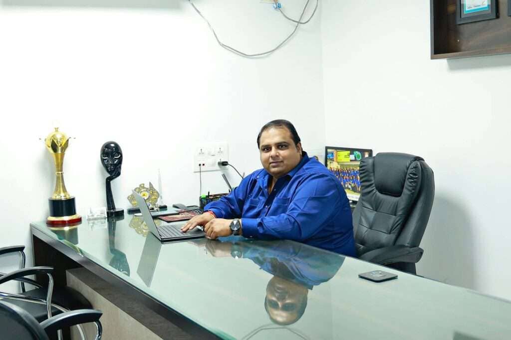 co founder of uniplanet