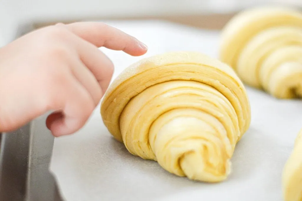 How to proof croissants