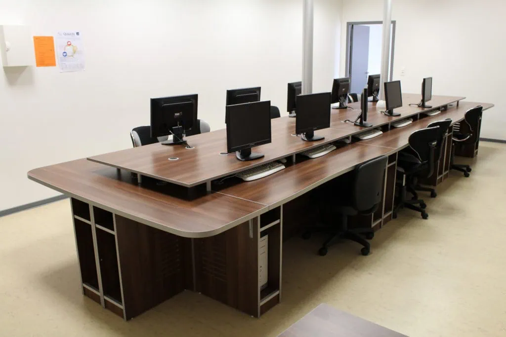 mobilier informatique lycée rennes