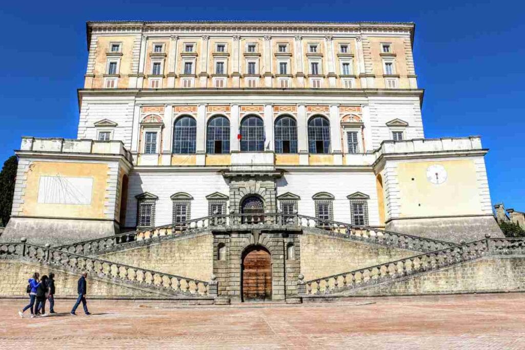 Palazzo farnese a Caprarola