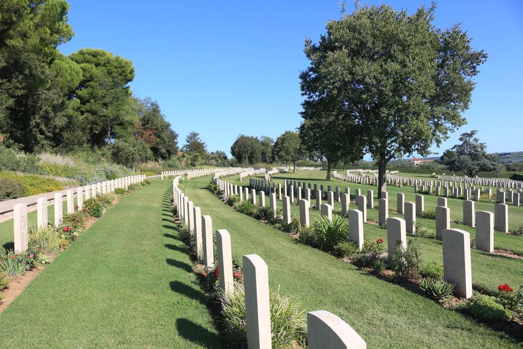 Cimitero Militare Britannico a Torino di Sangro sulla costa dei Trabocchi