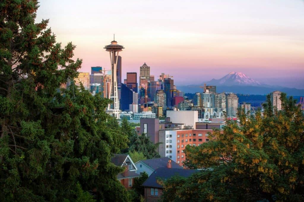 Beyond the Tourist Spots: A Foodies Tour of Pike Place Market and the Best Seattle Food Stalls 2 Seattle Skyline