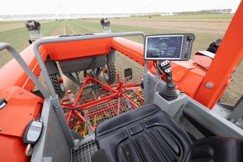 Agra-Trac hybrid tool carrier makes public debut in the field