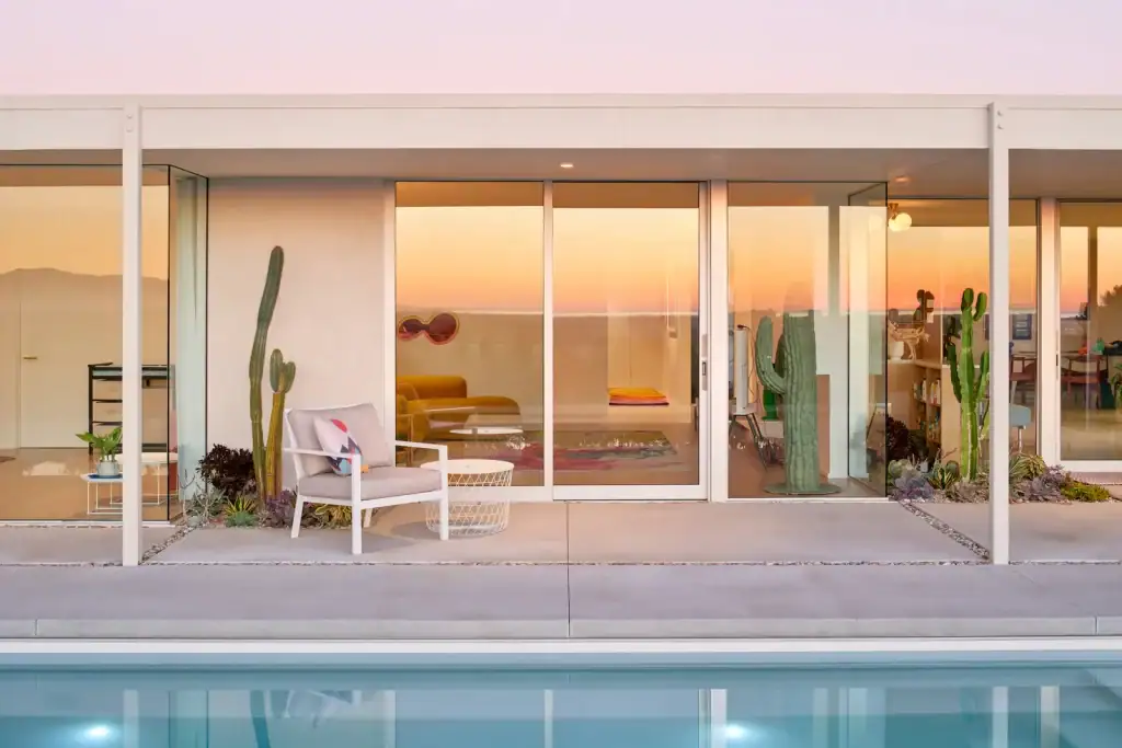 10-1024x683 10-1024x683 mid-century modern style Playful Whimsy Meets Mid-Century Modern Style Inside This 1960s Los Angeles Home 10 1024x683