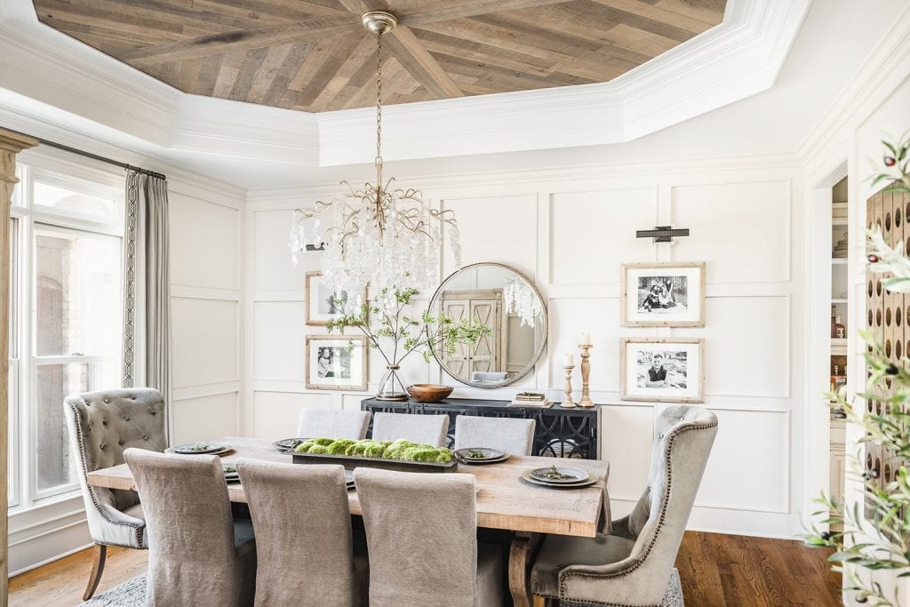 embrace rustic charm: inspiring farmhouse dining room décor ideas Embrace Rustic Charm: Inspiring Farmhouse Dining Room Décor Ideas 4 1 1024x683