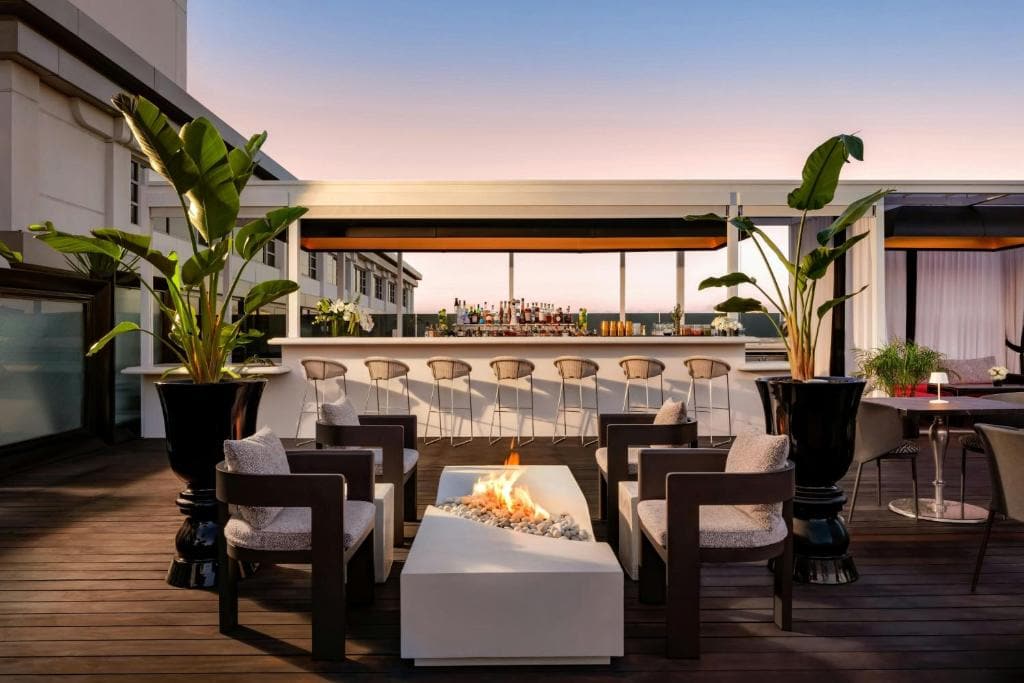 646243366 646243366 Los Angeles Hotels los angeles hotels Los Angeles Hotels: Top 10 for a Refined Luxury Escape 646243366