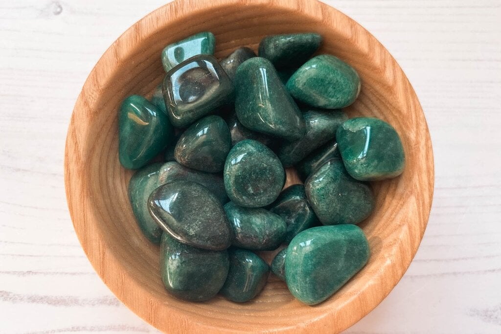 Spiral Crystals UK - Green Aventurine Tumblestone