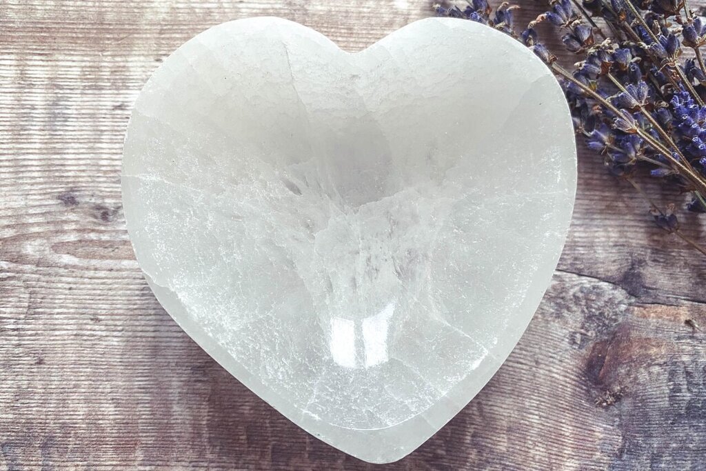 Spiral Crystals UK - Selenite Heart Bowl