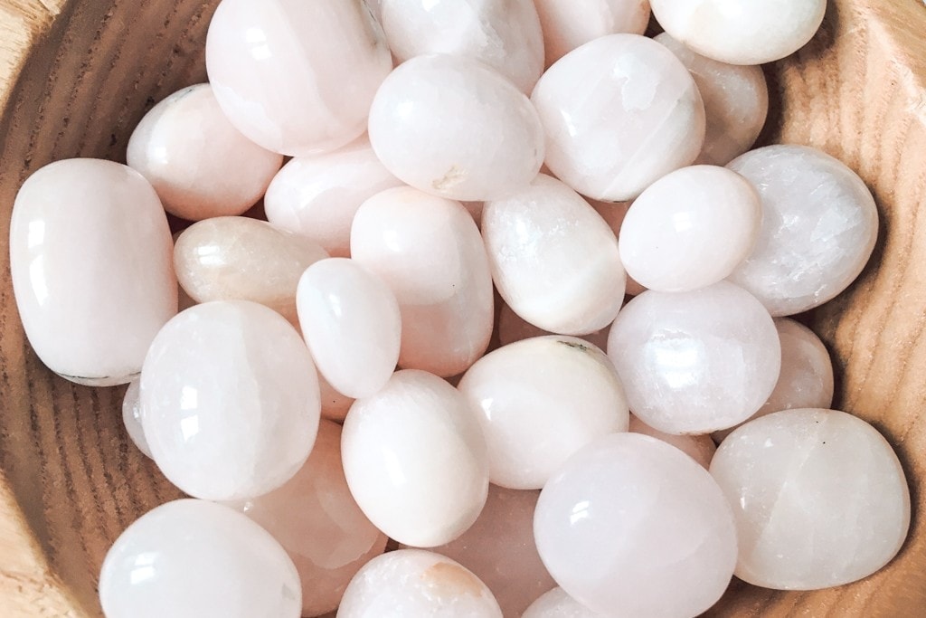 Spiral Crystals UK - Mangano Calcite Tumblestone