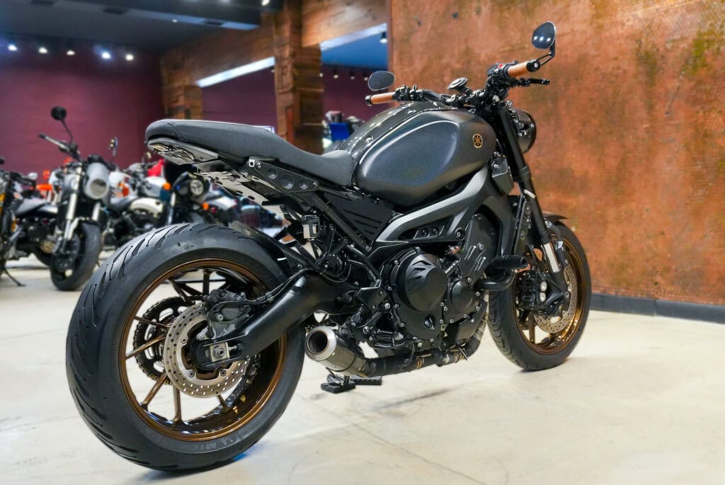 2017 YAMAHA XSR900 FIBER CARBON