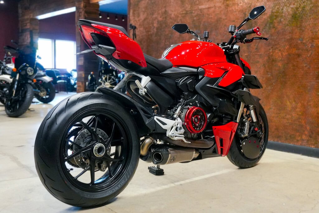 2024 DUCATI STREETFIGHTER V2 AB006735