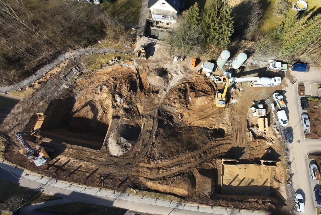 Gesamtüberblick der Baugrube RRS Flüssigboden herstellung