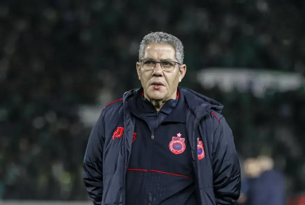 Alt= Chokri Khatoui, entraîneur de l'OCS.