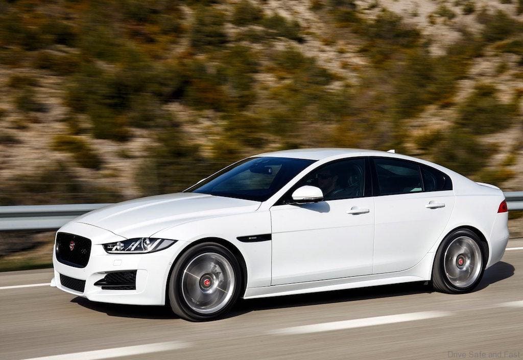 jaguar_xe_4