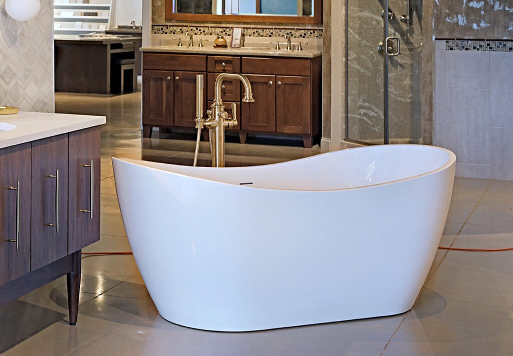 MID CENTURY FREE STANDING TUB