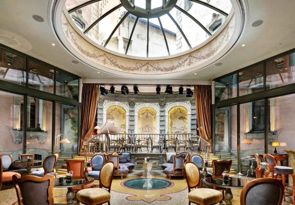 luxury hotels: where to stay in milan, italy Luxury Hotels: Where To Stay In Milan, Italy 7 1