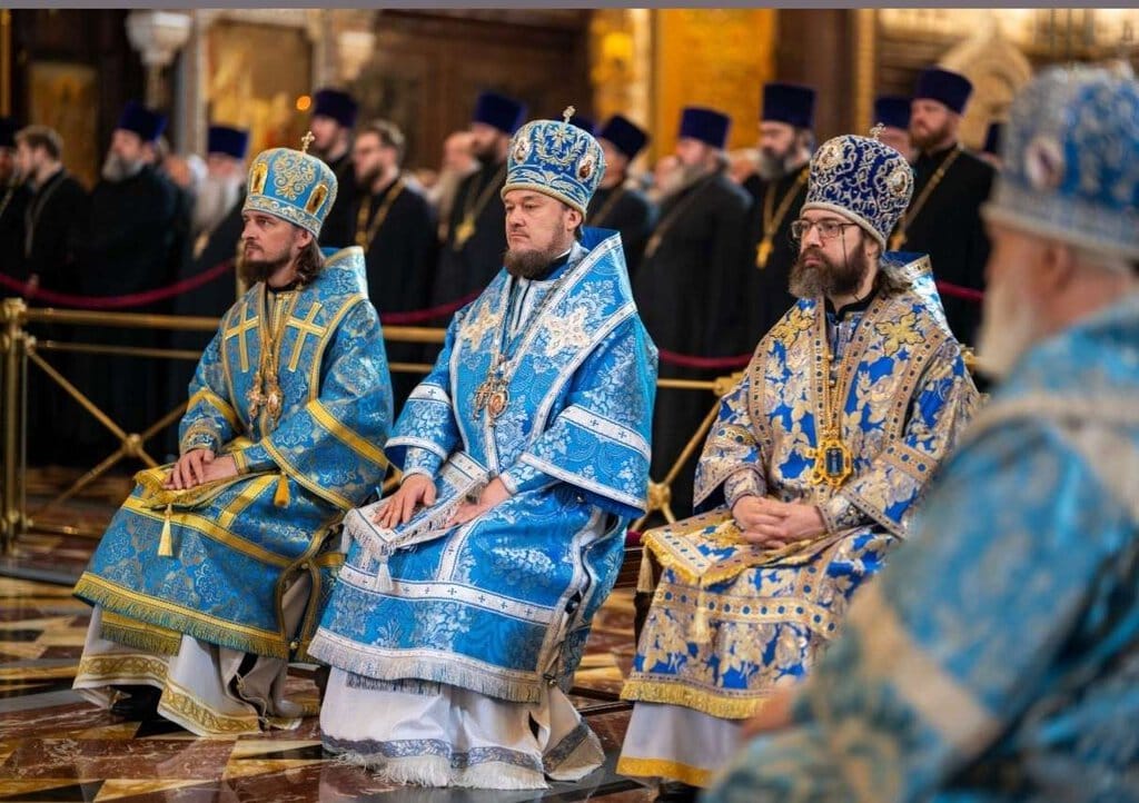 Епископ Касимовский и Сасовский Исаакий сослужил Святейшему Патриарху Московскому и всея Руси Кириллу на Божественной литургии в Храме Христа Спасителя