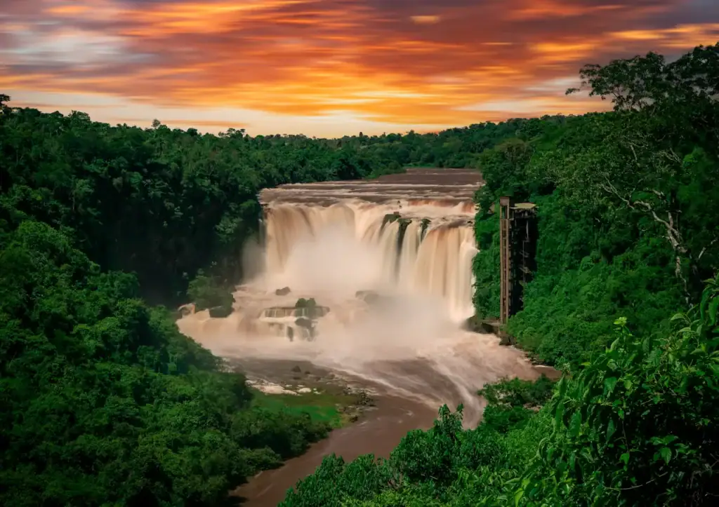 saltos del monday atardecer