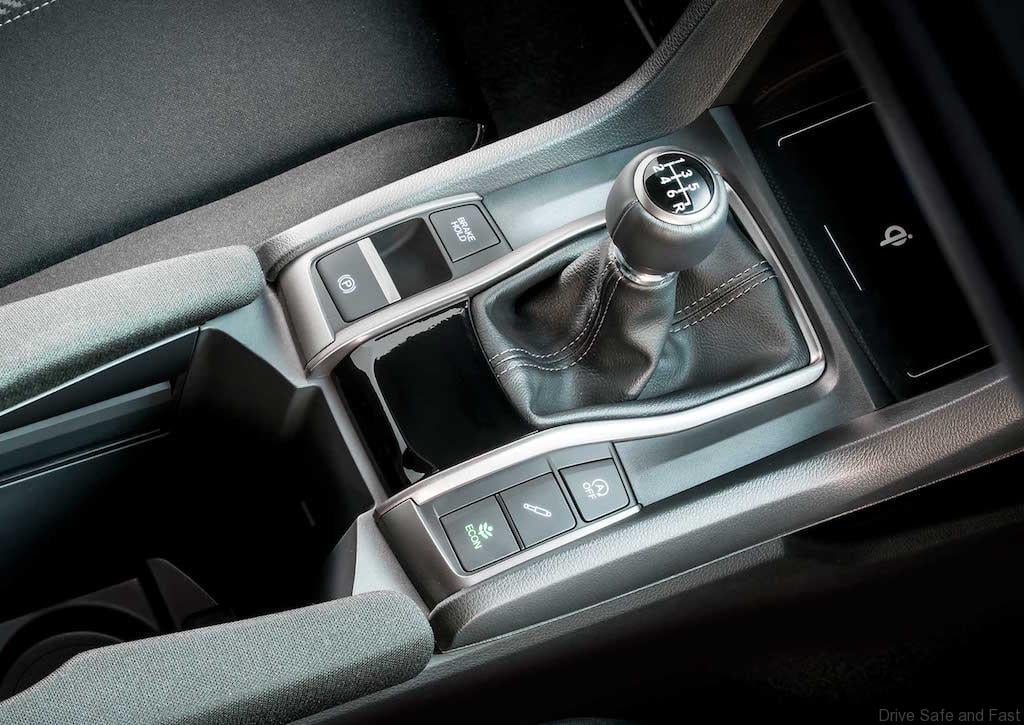 honda-civic-hatchback-09