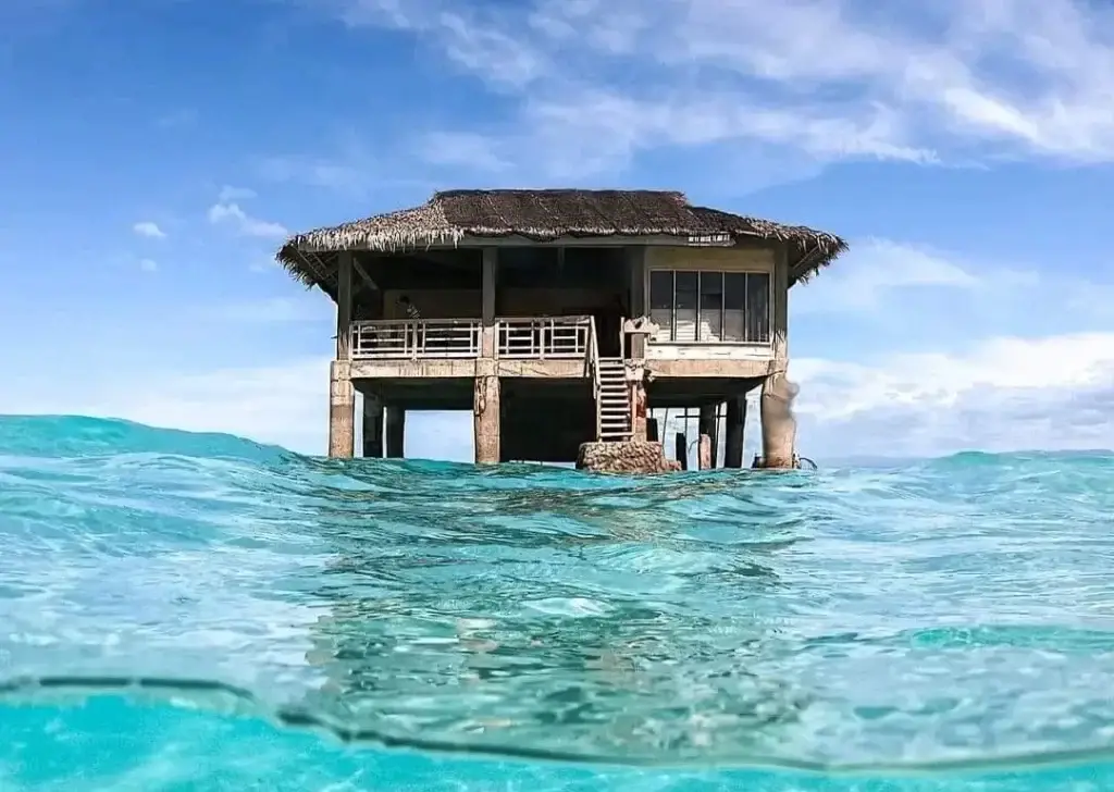 Another shot of a structure on the sandbar during high tide--this is taken very near the water line.