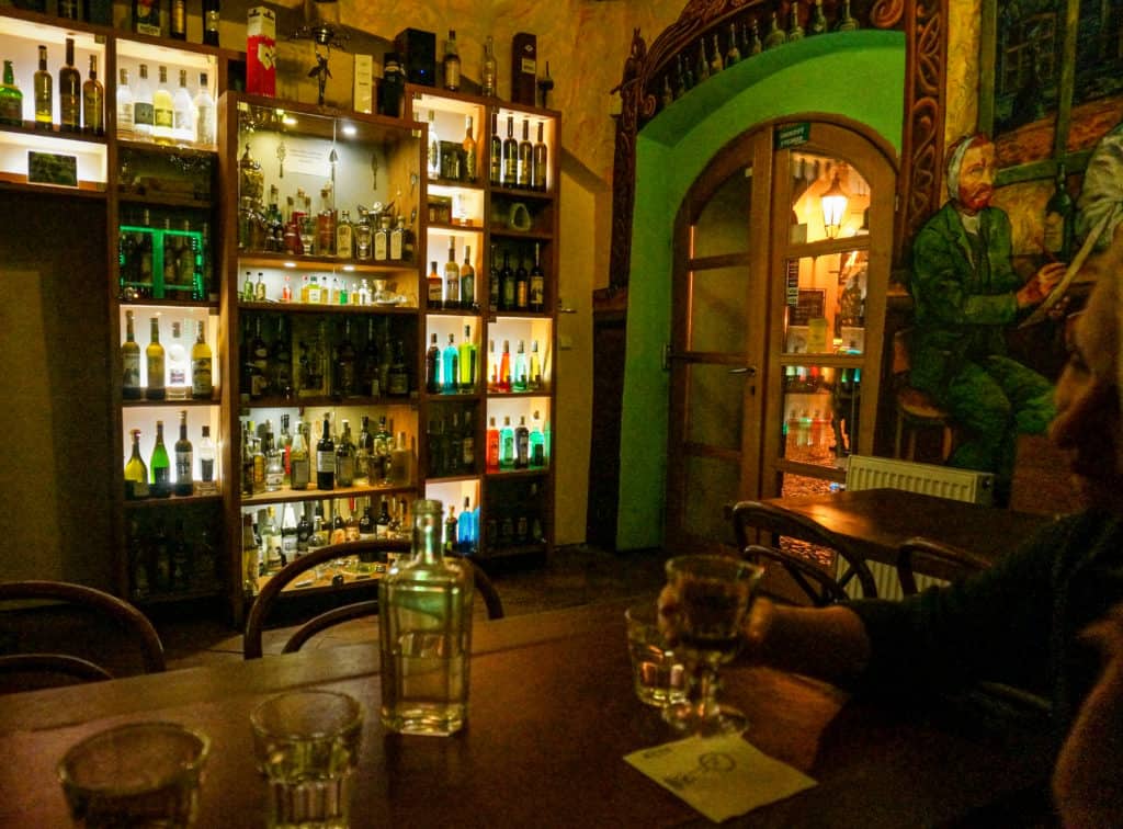 Chasing the green fairy in Prague