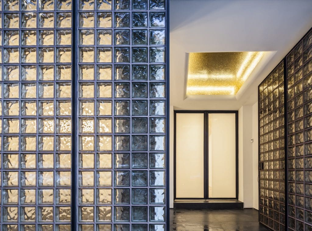 The-Best-Luxury-Showrooms-In-Madrid_12-1024x758 The-Best-Luxury-Showrooms-In-Madrid_12-1024x758 The Best Luxury Showrooms In Madrid_12 luxury showrooms in madrid The Best Luxury Showrooms In Madrid The Best Luxury Showrooms In Madrid 12 1024x758