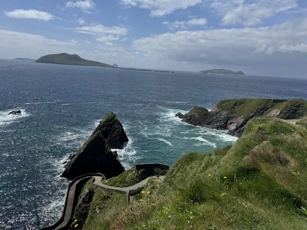 Breathtaking coastal landscape with rugged cliffs and ocean views, perfect for vacation planning and outdoor adventures.