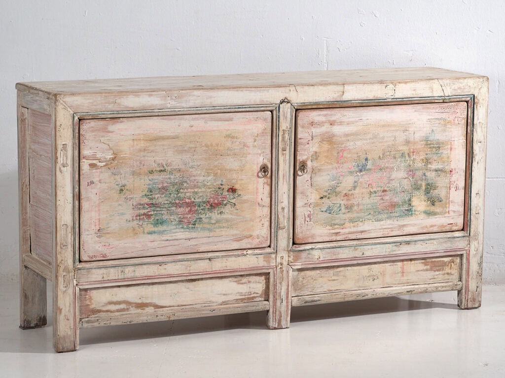 Ancien buffet en bois blanc (vers 1870)