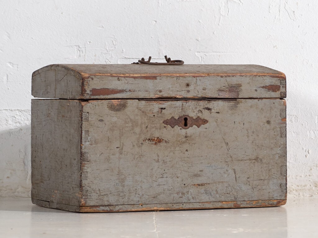 Small antique gray chest (c.1900) #69