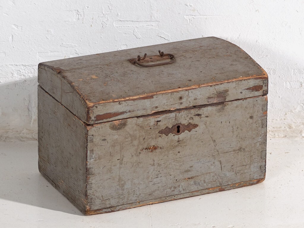 Small antique gray chest (c.1900) #69