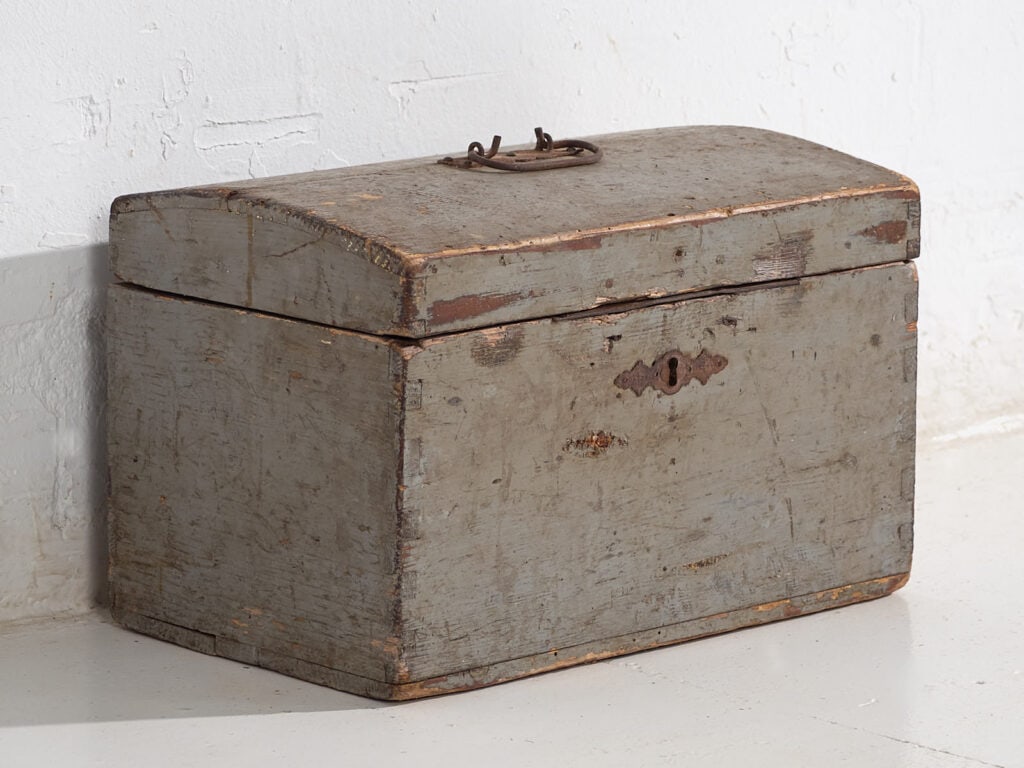 Small antique gray chest (c.1900) #69