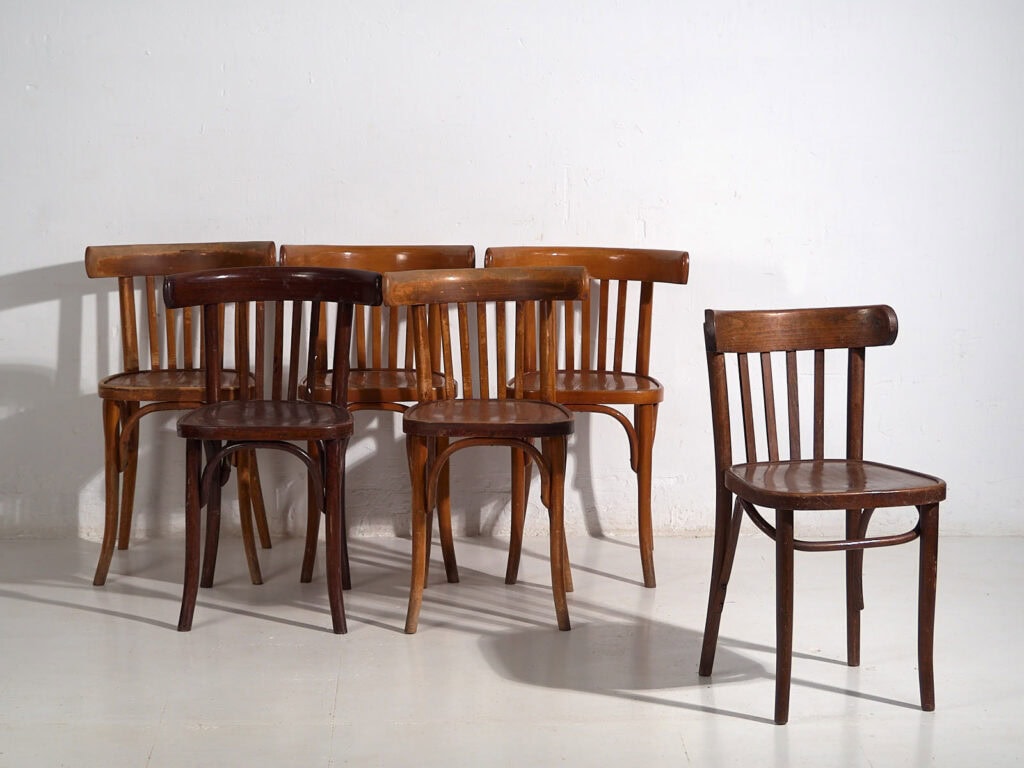 Antique bistro chairs (c.1920). Set of 4 pieces #1