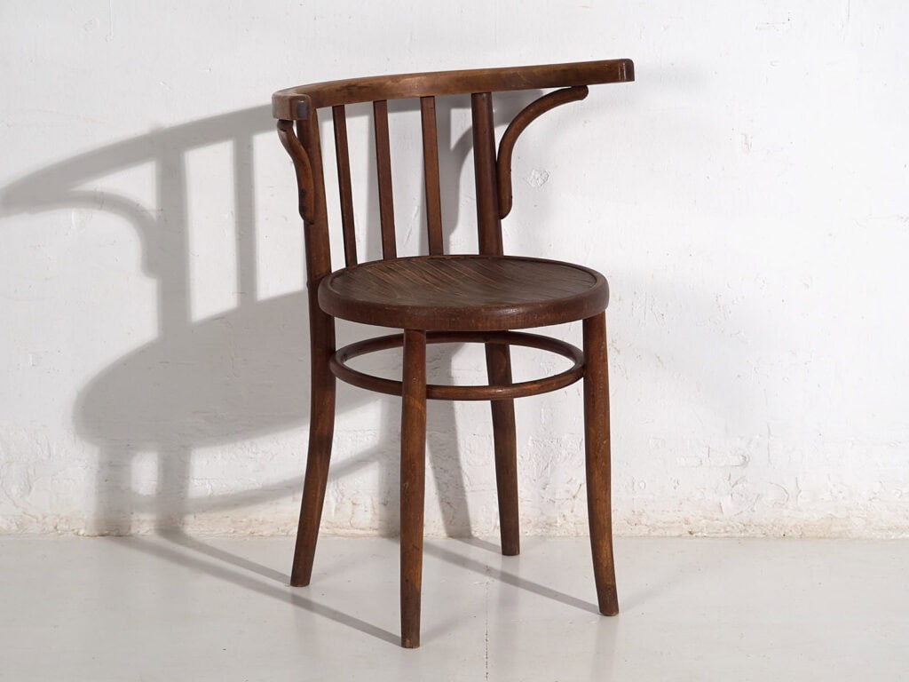 Sillas con reposabrazos antiguas (c.1920). Conjunto de 4 piezas #3