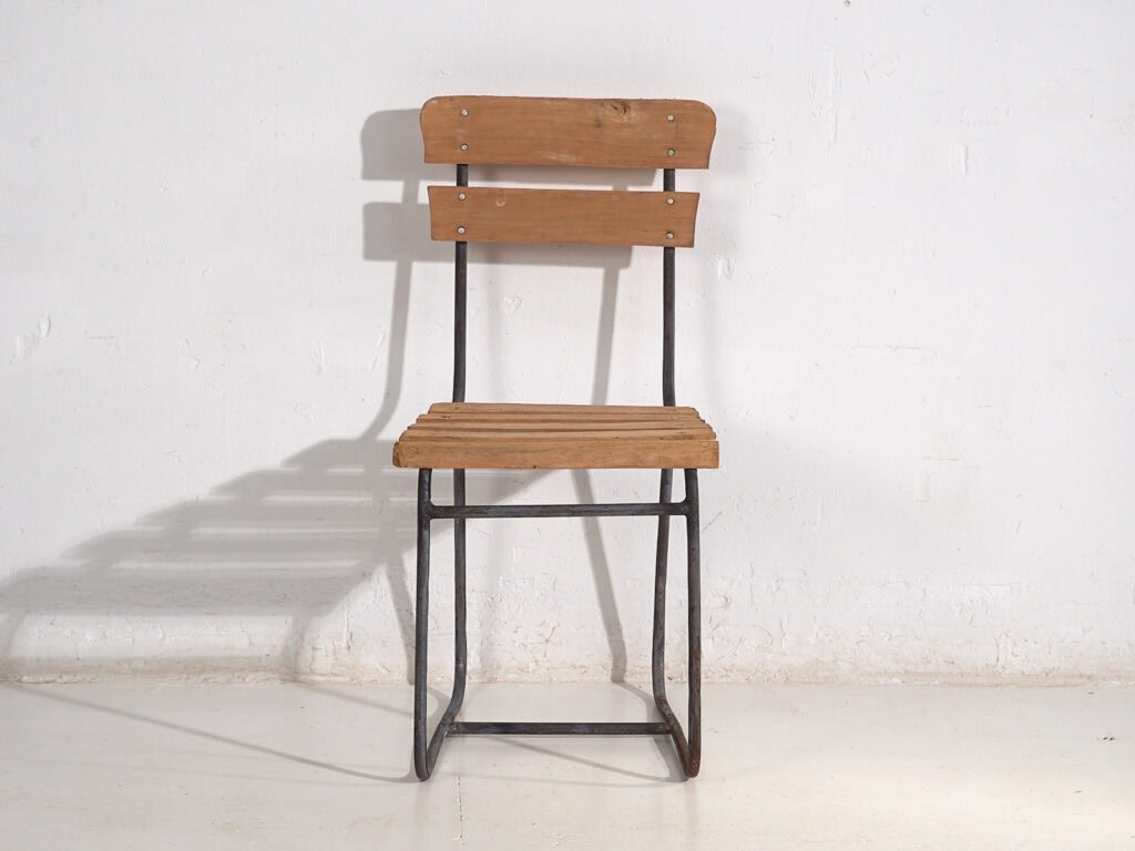 Sillas de exterior antiguas (c.1920). Conjunto de 2 piezas #1