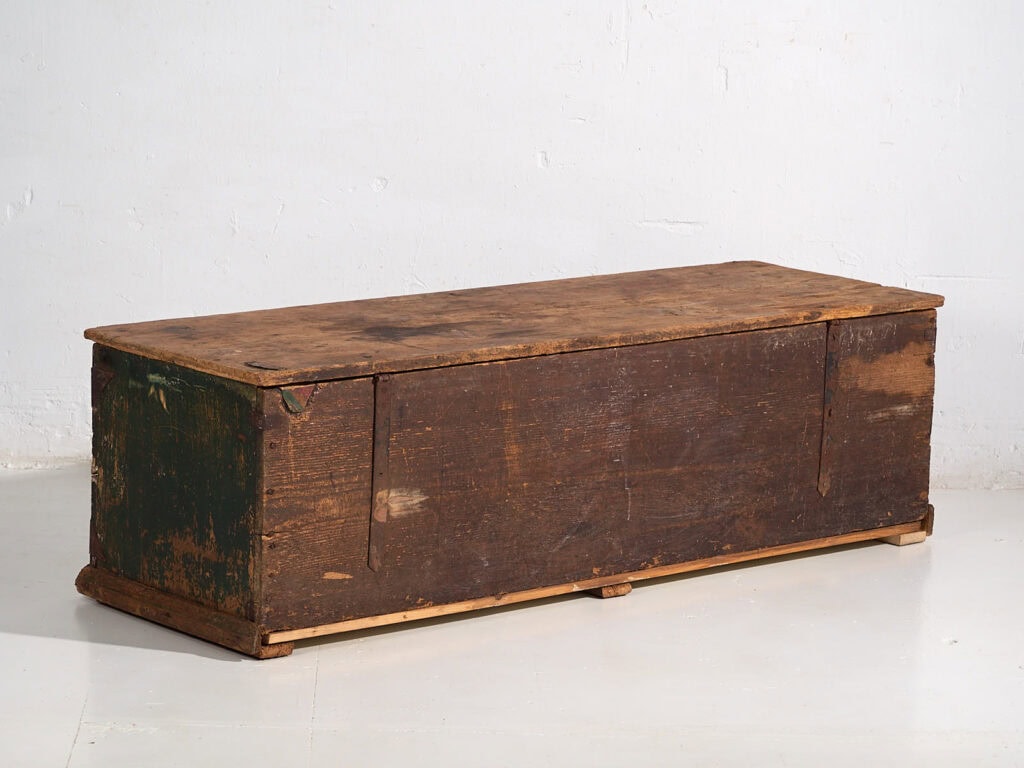 Baúl antiguo pintado a mano con motivos florales (Año 1869) #98