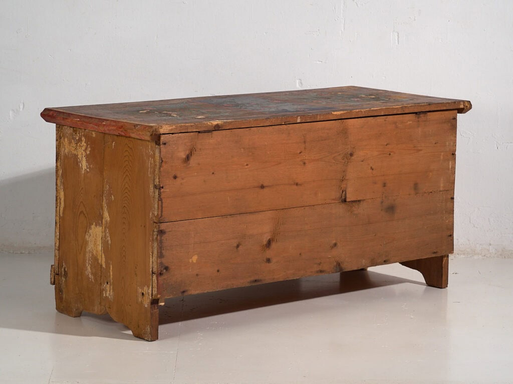 Arcón nupcial antiguo con policromía de motivos florales (c.1860) #104