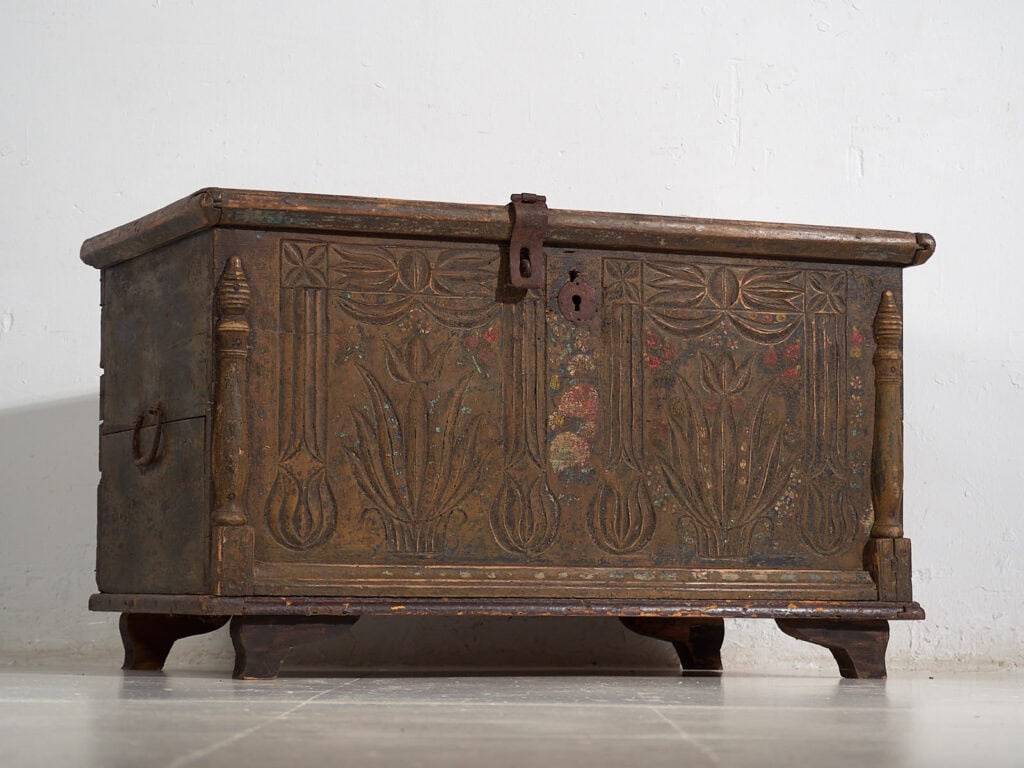 Antique floral carved chest (c.1920) #9