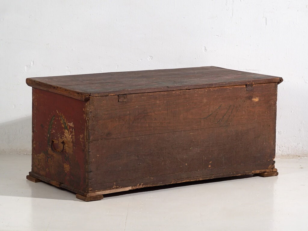 Antique trunk with floral motifs (c.1920) #39