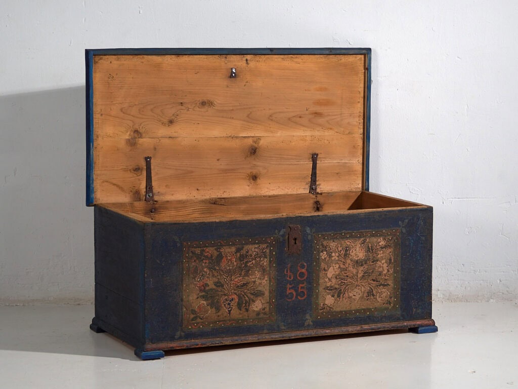 Antique navy blue bridal trunk (Year 1855) #13