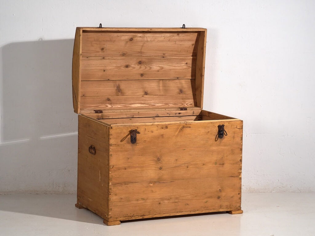 Antiguo cofre de madera maciza (c.1920) #16