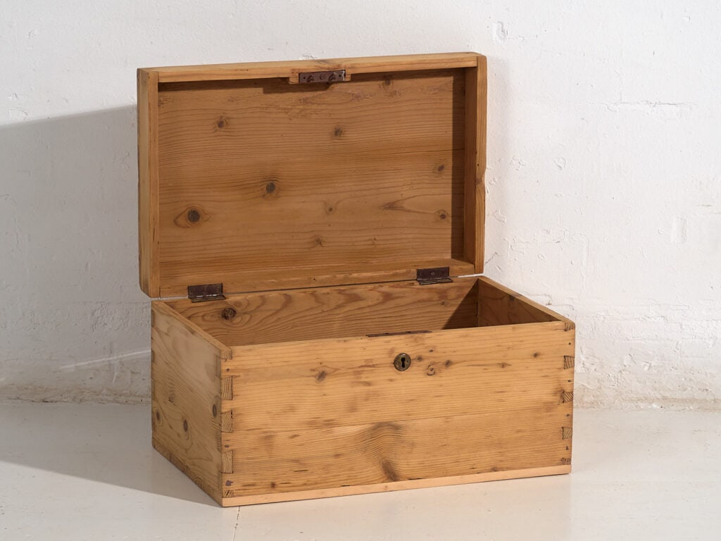 Antique travel chest (c.1920) #7