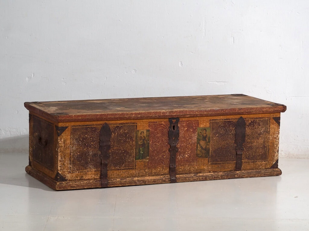 Antique folk art bridal trunk (c.1820) #103