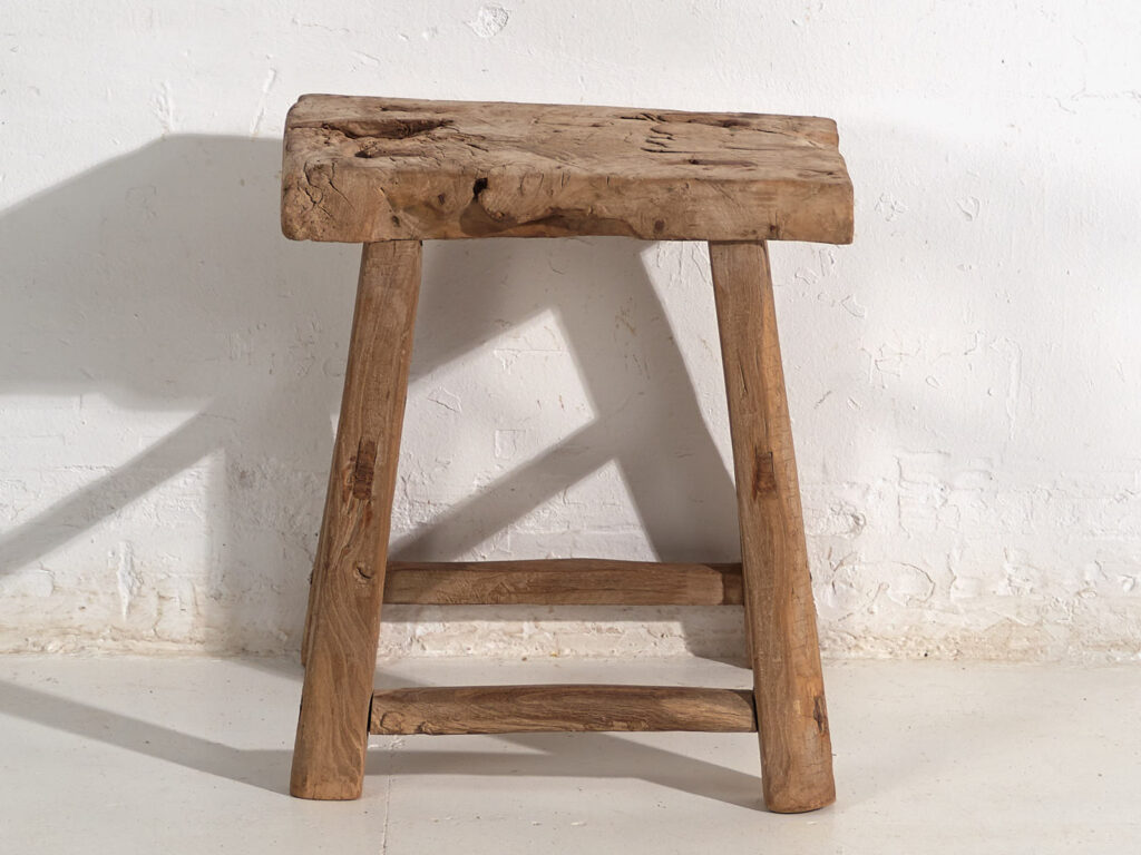 Tabouret primitif ancien (c.1900) #1