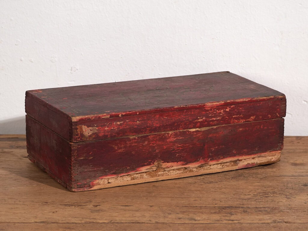 Antigua caja rectangular con motivos florales (c.1900) #3