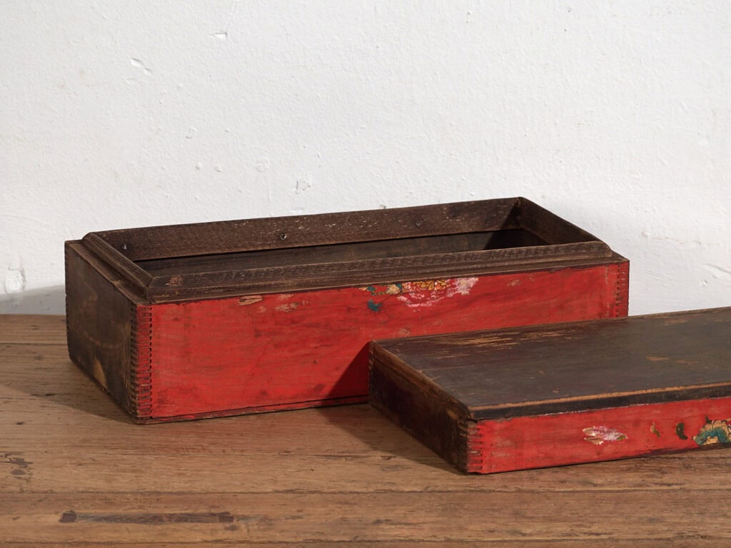 Antiguo estuche oriental de color rojo (c.1900) #33