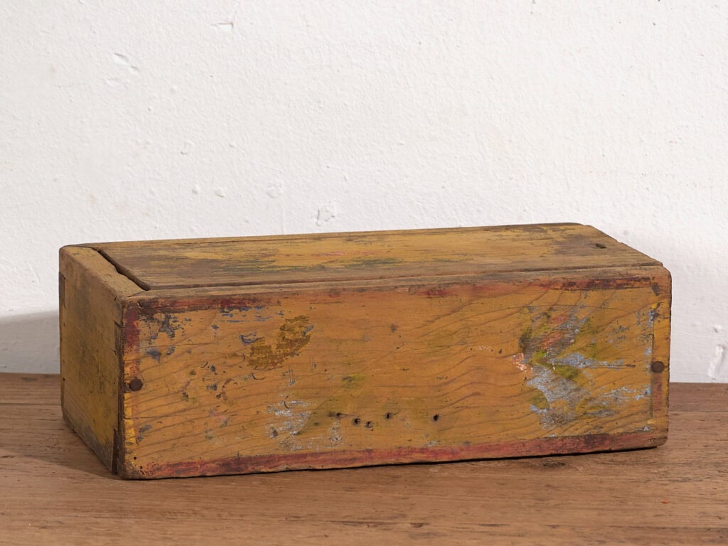 Antique oriental wabi sabi style box (c.1900) #6