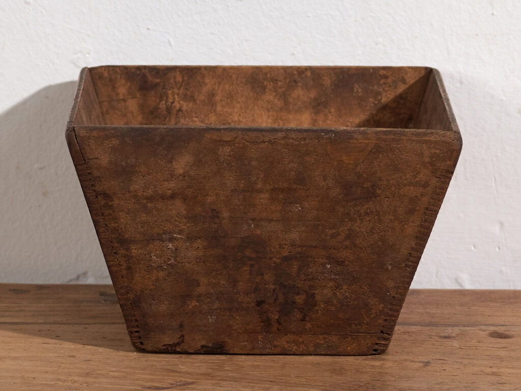 Antique solid wood bowl with dark patina (c.1920) #10