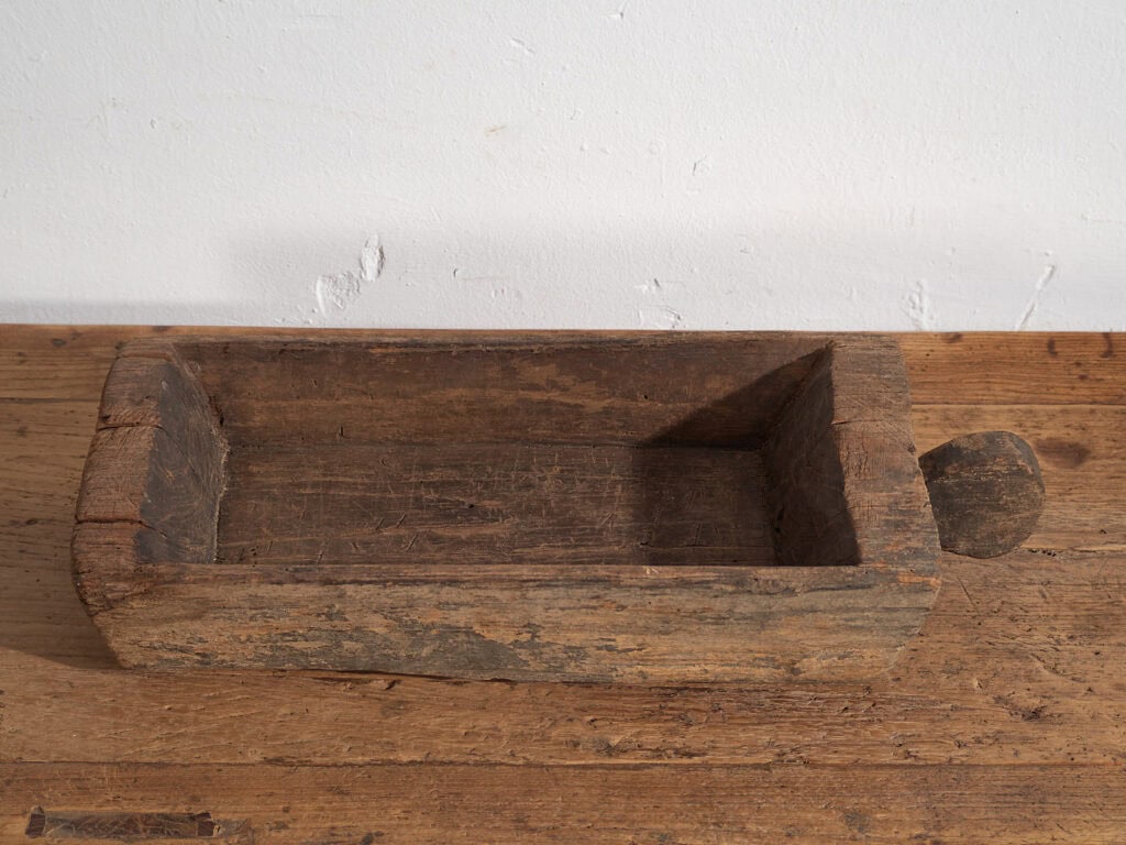 Artesa oriental antigua (c.1900) #1