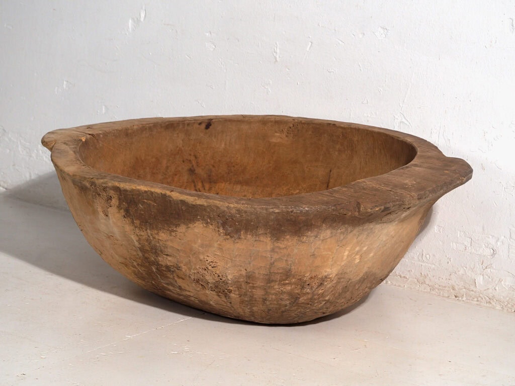 Large antique primitive style bowl (c.1900) #3